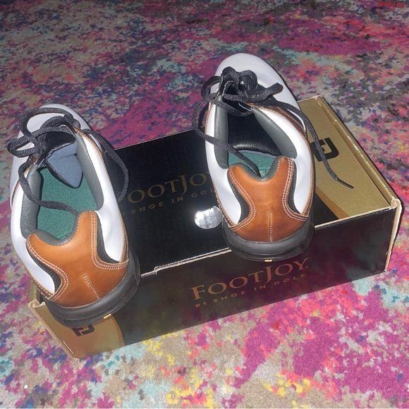 FootJoy Contour Series Golf Shoes White/Brown With Spikes Men’s Size 9 - Picture 2 of 5